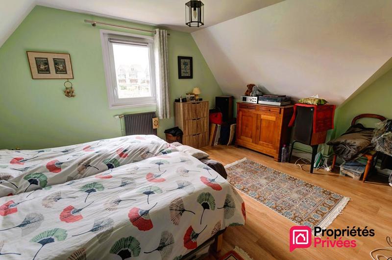 Maison - 131 m² - 8 pièces