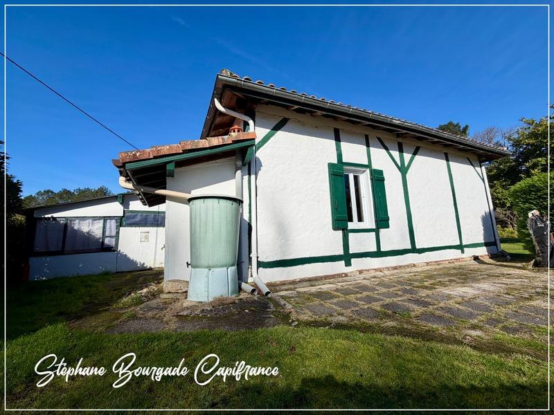 Maison - 90 m² - 5 pièces