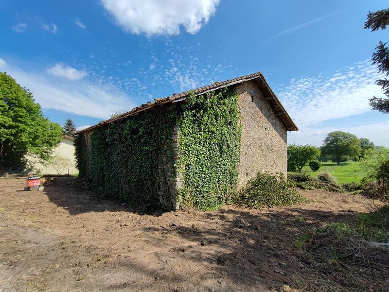 Grange - 130 m² - 1 pièce