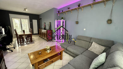 Maison - 95 m² - 6 pièces