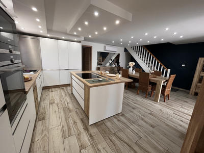 Maison - 125 m² - 5 pièces