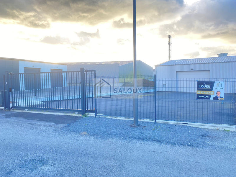 Local d'activité / Entrepôt - 145 m²