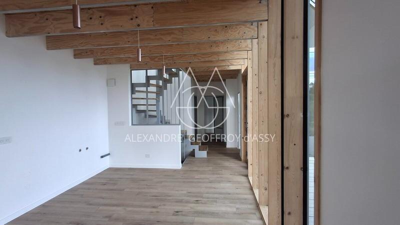 Maison - 200 m² - 6 pièces