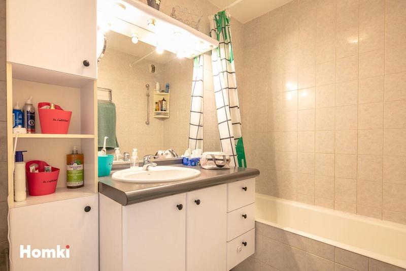 Appartement - 79 m² - 4 pièces