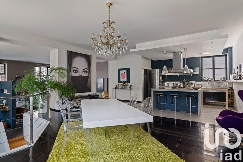 Duplex - 299 m² - 8 pièces