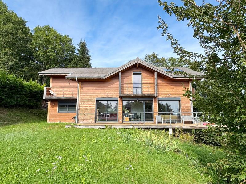 Maison - 179 m² - 6 pièces