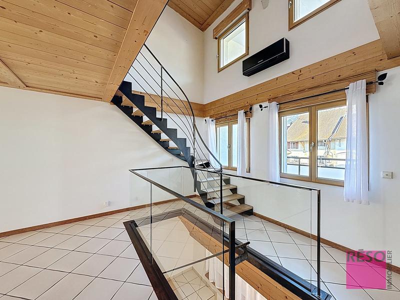 Appartement - 186 m² - 7 pièces