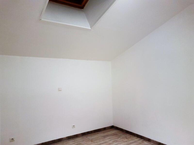 Appartement - 75 m² - 2 pièces