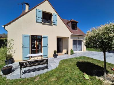 Maison - 123 m² - 5 pièces