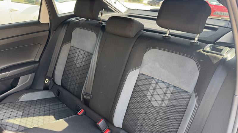 Volkswagen Taigo 1.0 Tsi 110 Dsg7 R-Line - Automatique Toit ouvrant