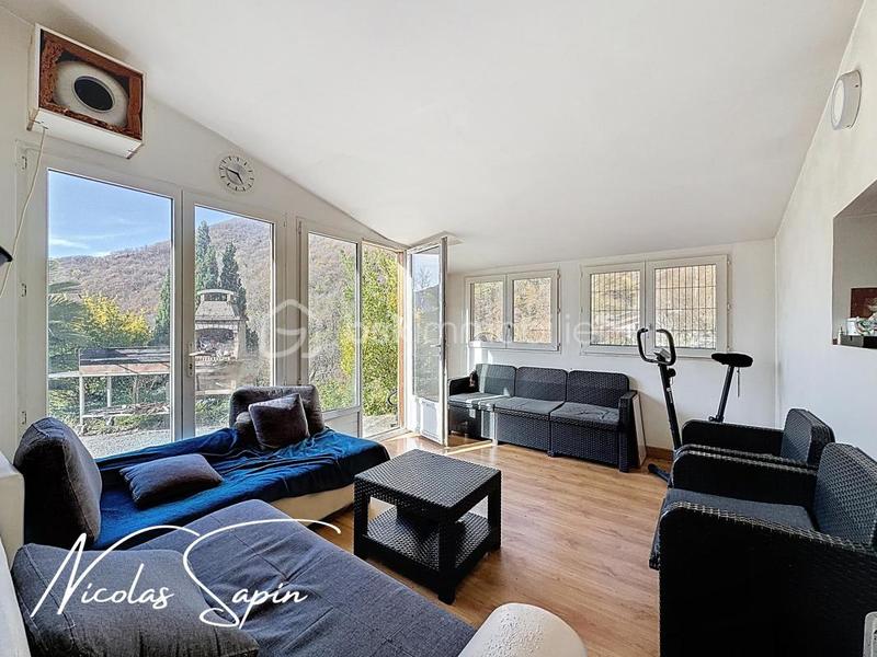 Maison - 139 m² - 6 pièces