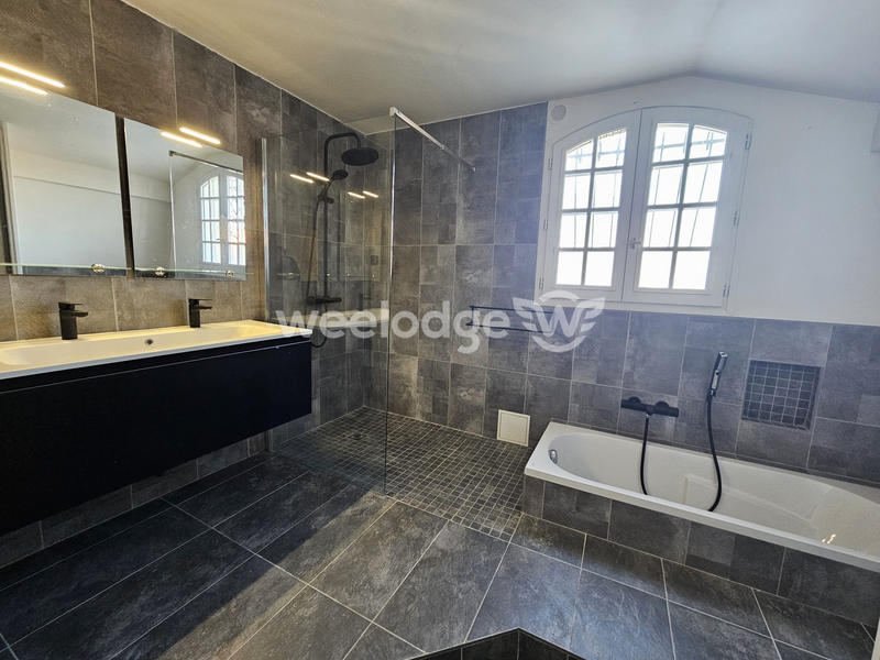 Maison - 164 m² - 6 pièces