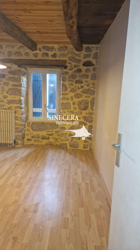 Maison - 240 m² - 7 pièces