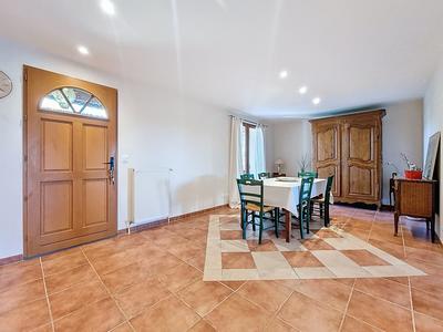 Maison - 123 m² - 7 pièces