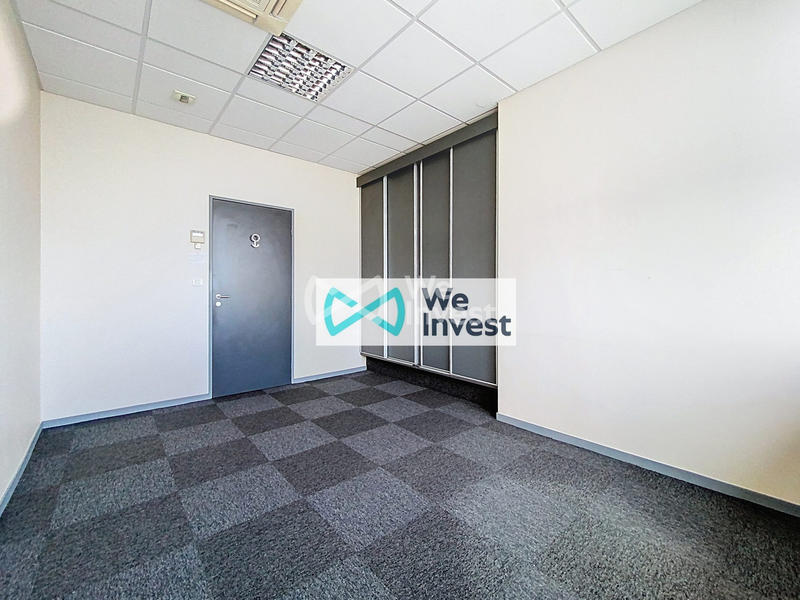 Bureau - 201 m² - 8 pièces