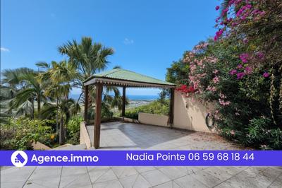 Maison - 91 m² - 4 pièces