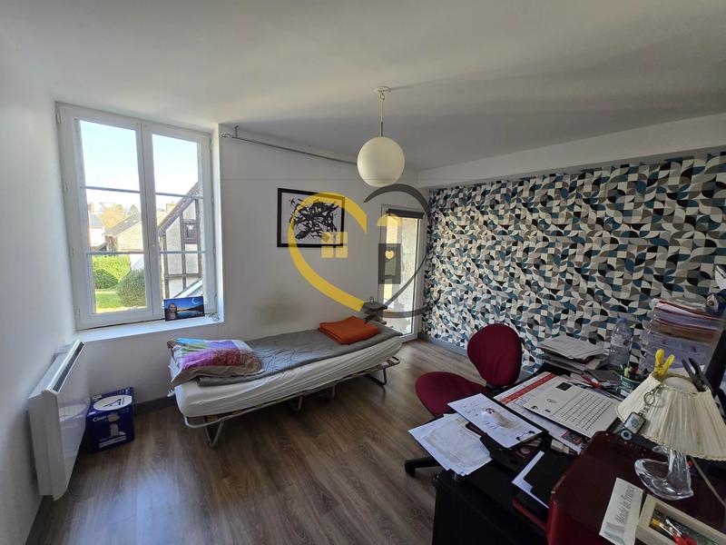 Immeuble mixte - 170 m² - 6 pièces