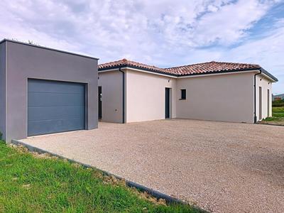 Maison - 120 m² - 4 pièces