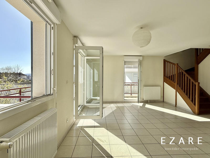 Appartement - 106 m² - 5 pièces