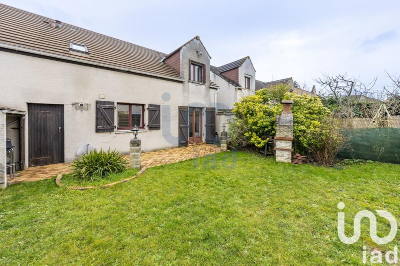 Maison - 96 m² - 5 pièces