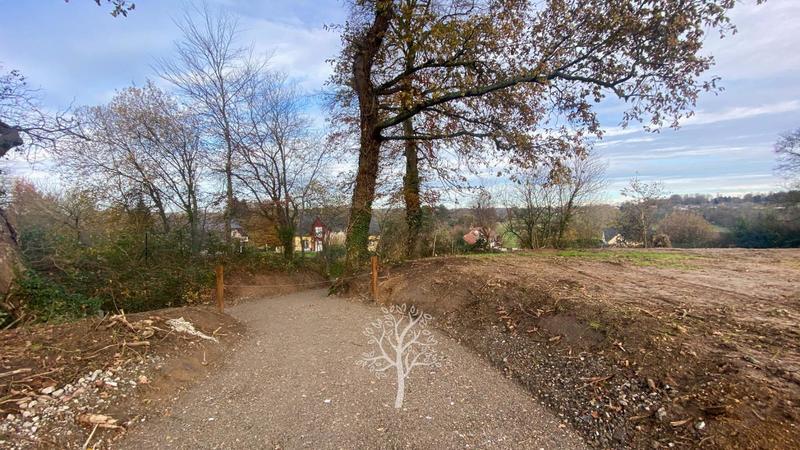 Terrain constructible - 3 923 m²