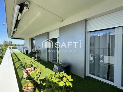 Appartement - 97 m² - 5 pièces