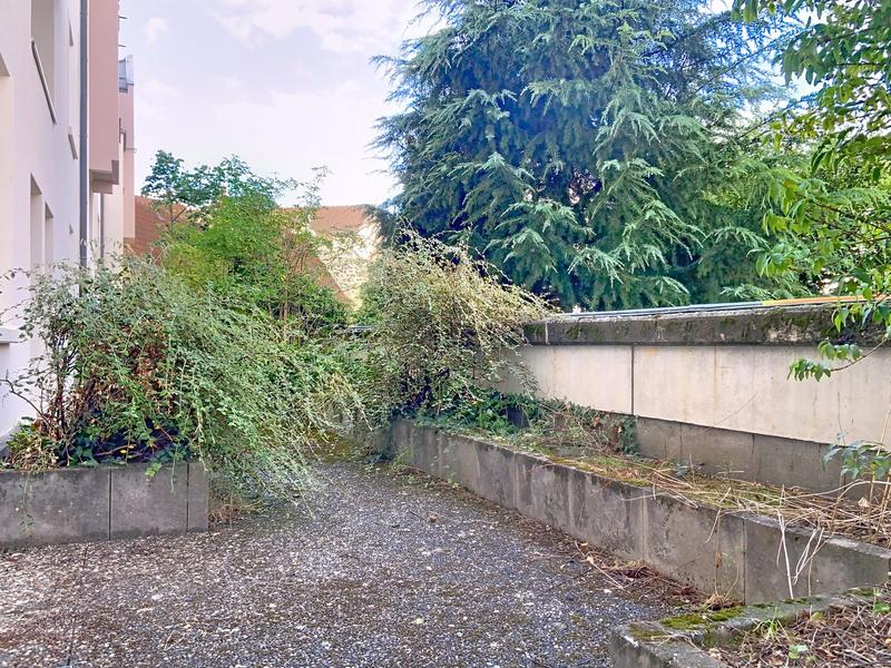 Local d'activités - 101 m² - 5 pièces