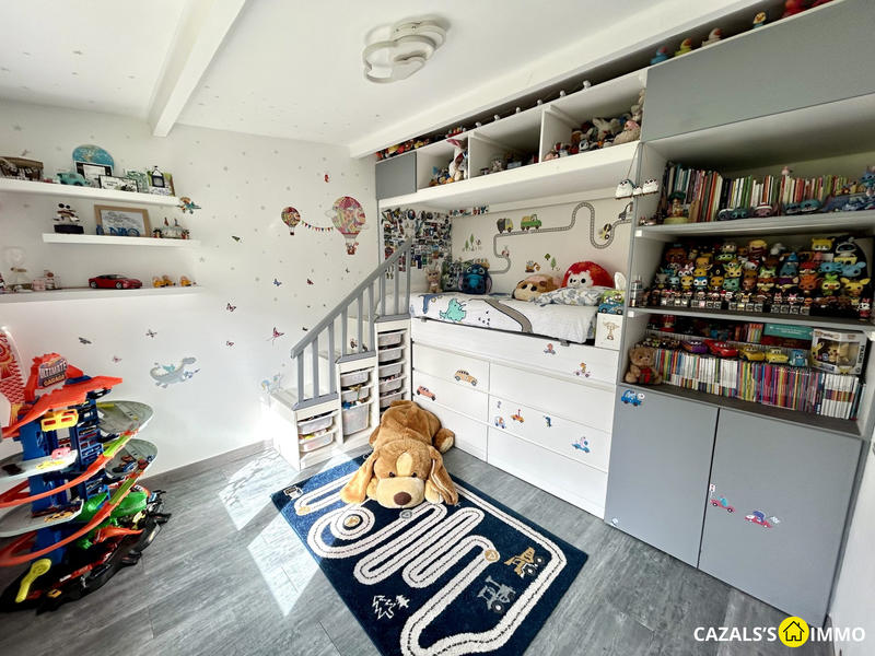 Maison traditionnelle - 89 m² - 4 pièces