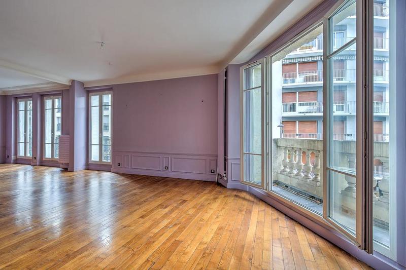 Appartement - 120 m² - 5 pièces