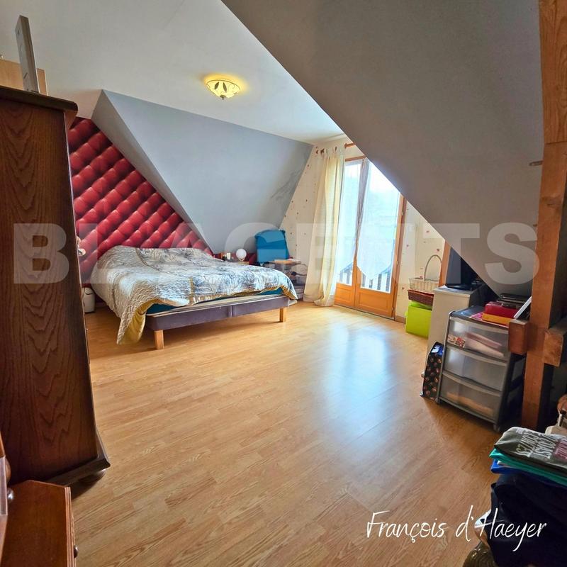 Maison traditionnelle - 133 m² - 7 pièces