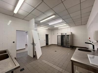 Local commercial - 180 m²