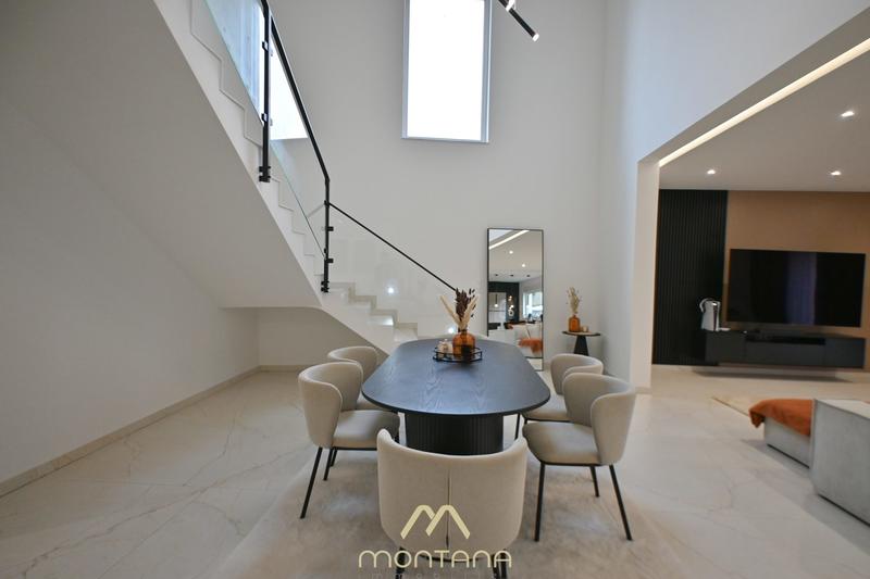 Villa - 200 m² - 6 pièces