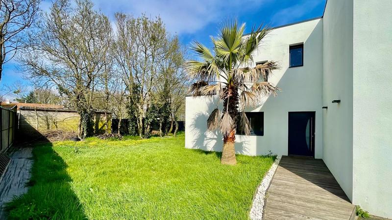 Maison - 173 m² - 6 pièces