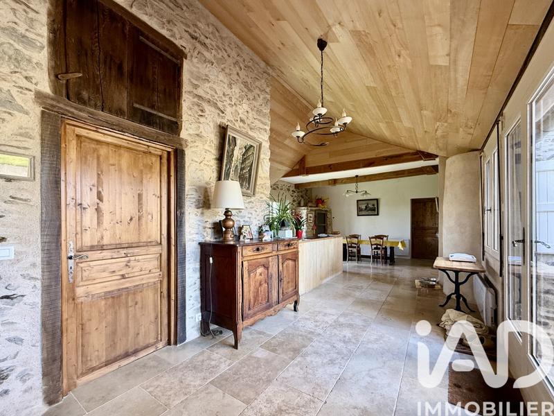Maison de campagne - 250 m² - 8 pièces