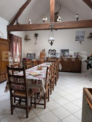 Maison - 142 m² - 8 pièces