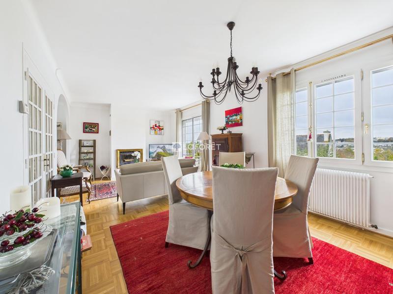 Maison - 122 m² - 5 pièces