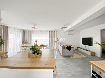 Maison - 105 m² - 4 pièces