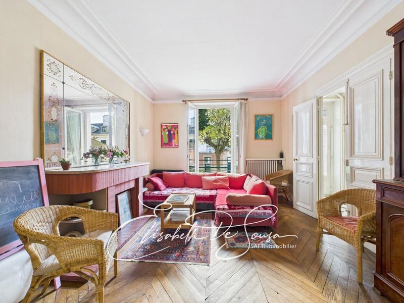 Maison de maîtres - 200 m² - 9 pièces