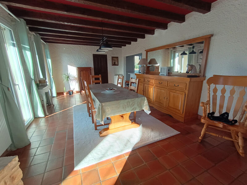 Maison - 135 m² - 3 pièces