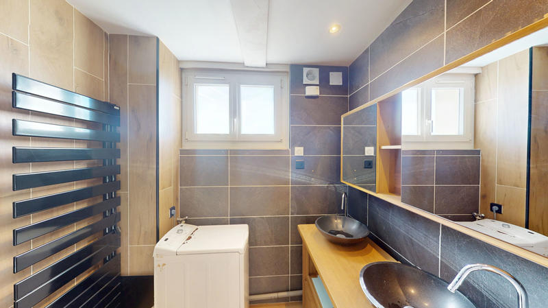 Appartement - 80 m² - 4 pièces