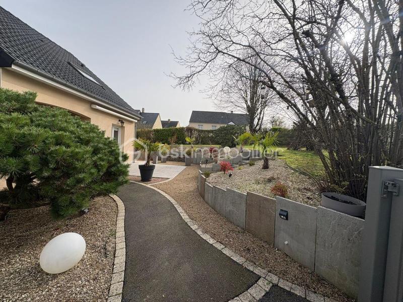 Maison - 136 m² - 6 pièces