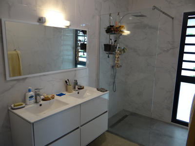 Appartement - 80 m² - 3 pièces