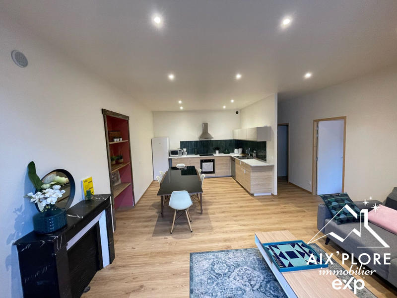 Appartement - 80 m² - 4 pièces