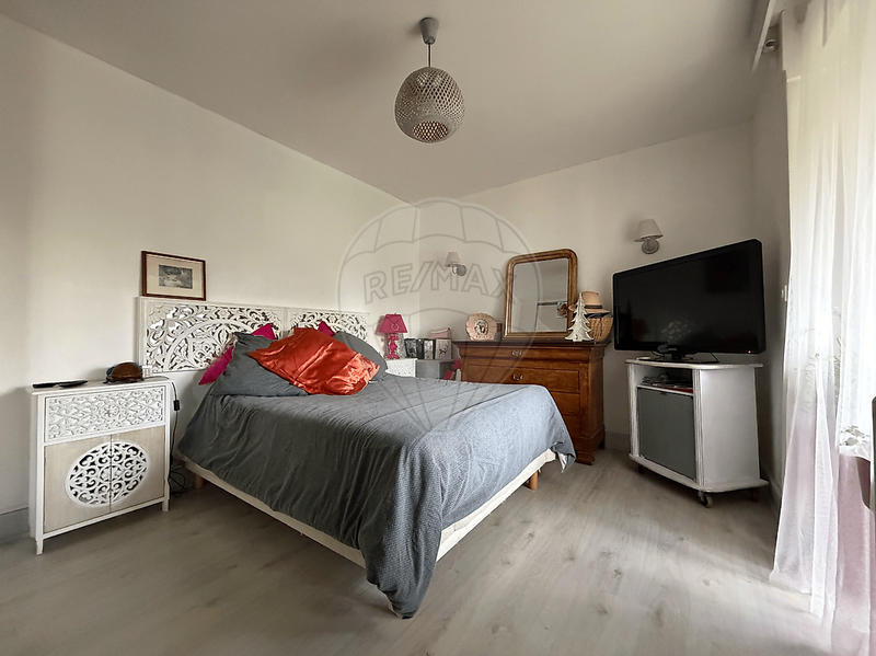 Maison - 186 m² - 6 pièces