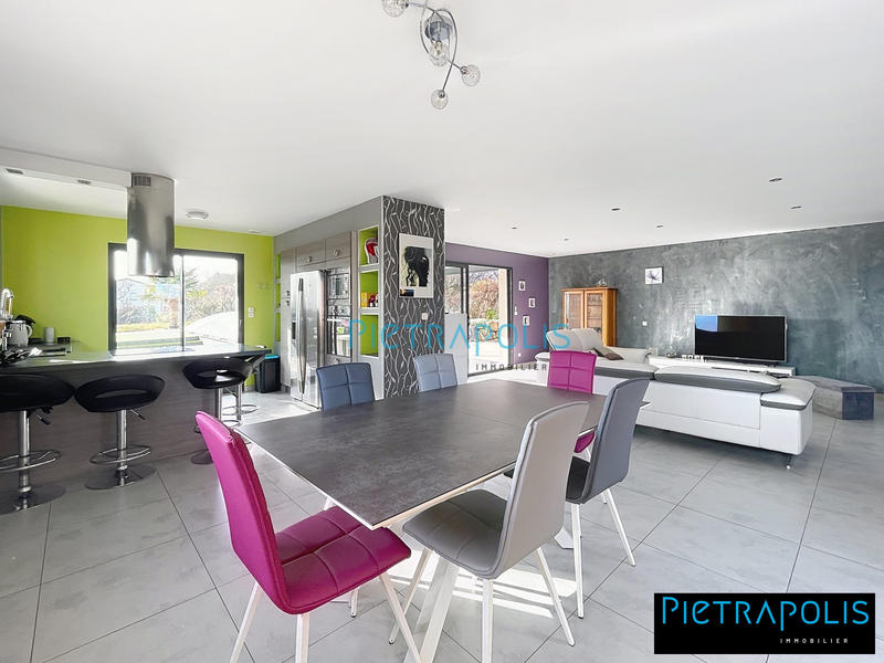 Villa - 153 m² - 6 pièces