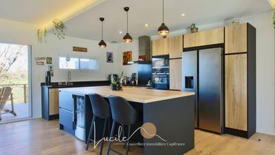 Maison - 184 m² - 6 pièces