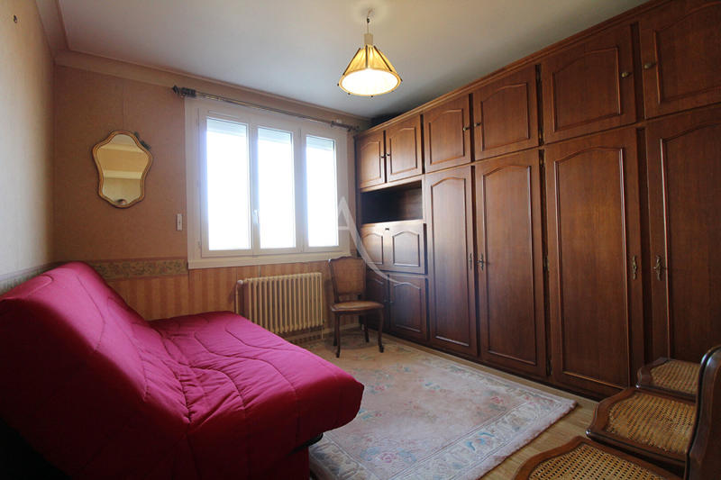 Maison - 430 m² - 7 pièces