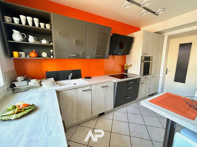 Maison - 106 m² - 5 pièces