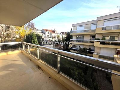 Appartement - 86 m² - 4 pièces