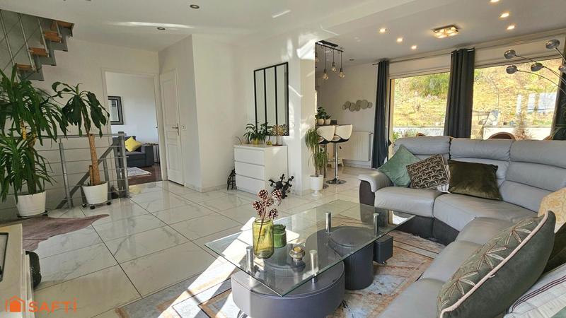 Maison - 116 m² - 6 pièces